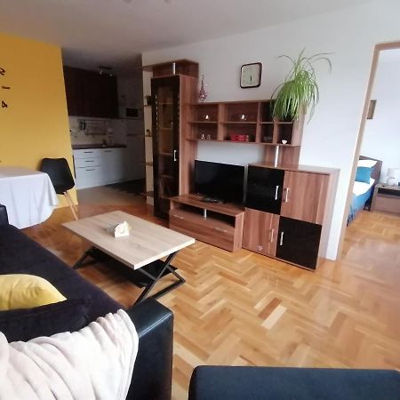 Apartman Relax - Free Public Parking Сараево Экстерьер фото